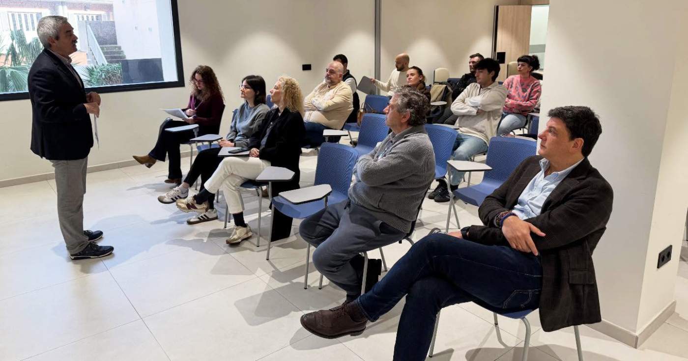 Jornada de la Cámara de Comercio de Ceuta y el SEPE para facilitar la inserción laboral de mayores de 45 años