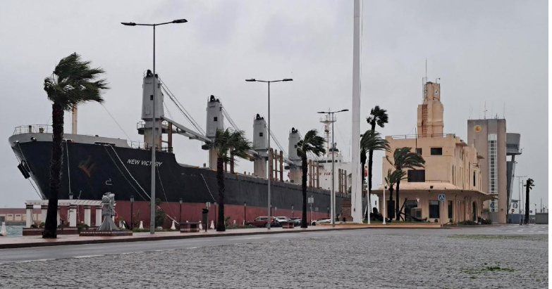 Expediente sancionador contra un buque que puso en peligro la seguridad tras quedarse sin combustible