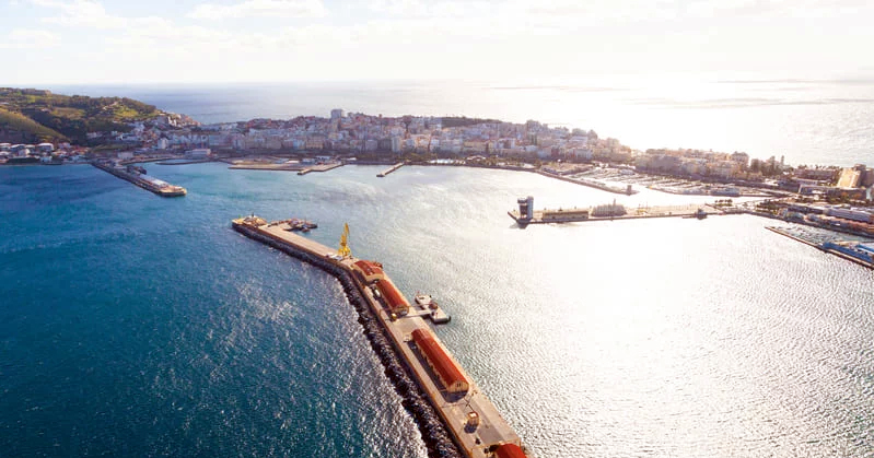 Ceuta Ya! propone recuperar la línea marítima Ceuta-Málaga para facilitar el acceso al transporte aéreo