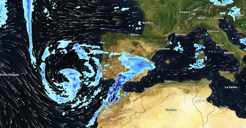 Así se ve el mapa del radar de lluvia con la borrasca 'Laurence' en el Golfo de Cádiz lanzando nubes hacia el Estrecho. Previsión para la tarde del lunes