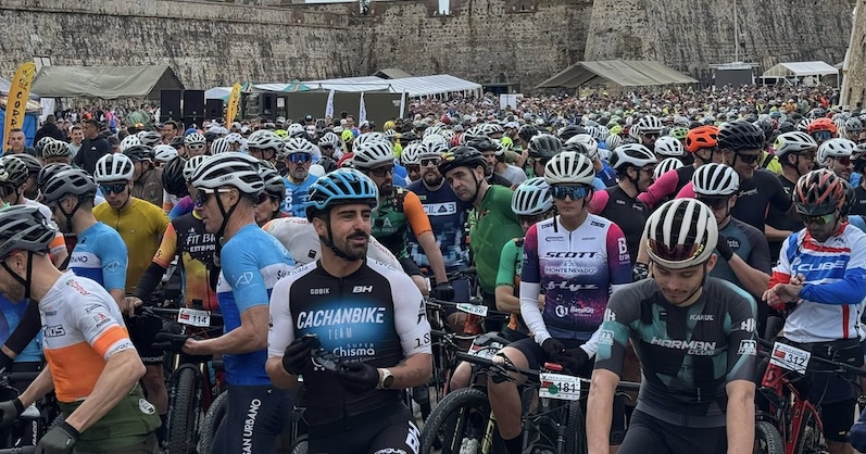 Ceuta se vuelca con la Cuna de la Legión en una multitudinaria décima edición