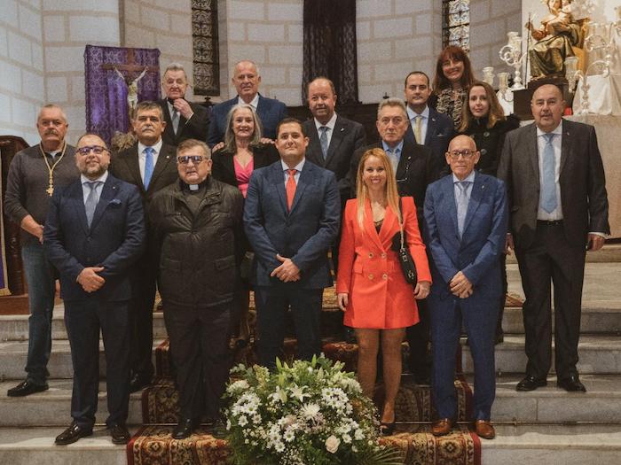Foto de familia del I Encuentro de Casas Regionales de Ceuta celebrado en Melilla / Cedida