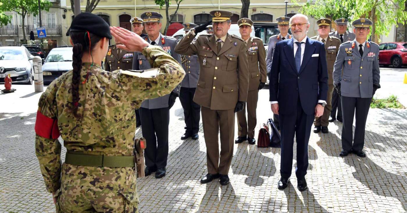 El Jefe de Estado Mayor del Ejército visita Portugal para reforzar la cooperación militar con España