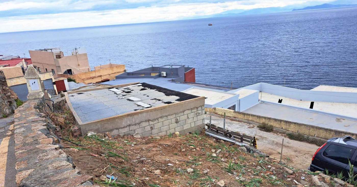 El MDyC exige al Gobierno que dé respuestas a las familias afectadas por el derribo del local social del Sarchal