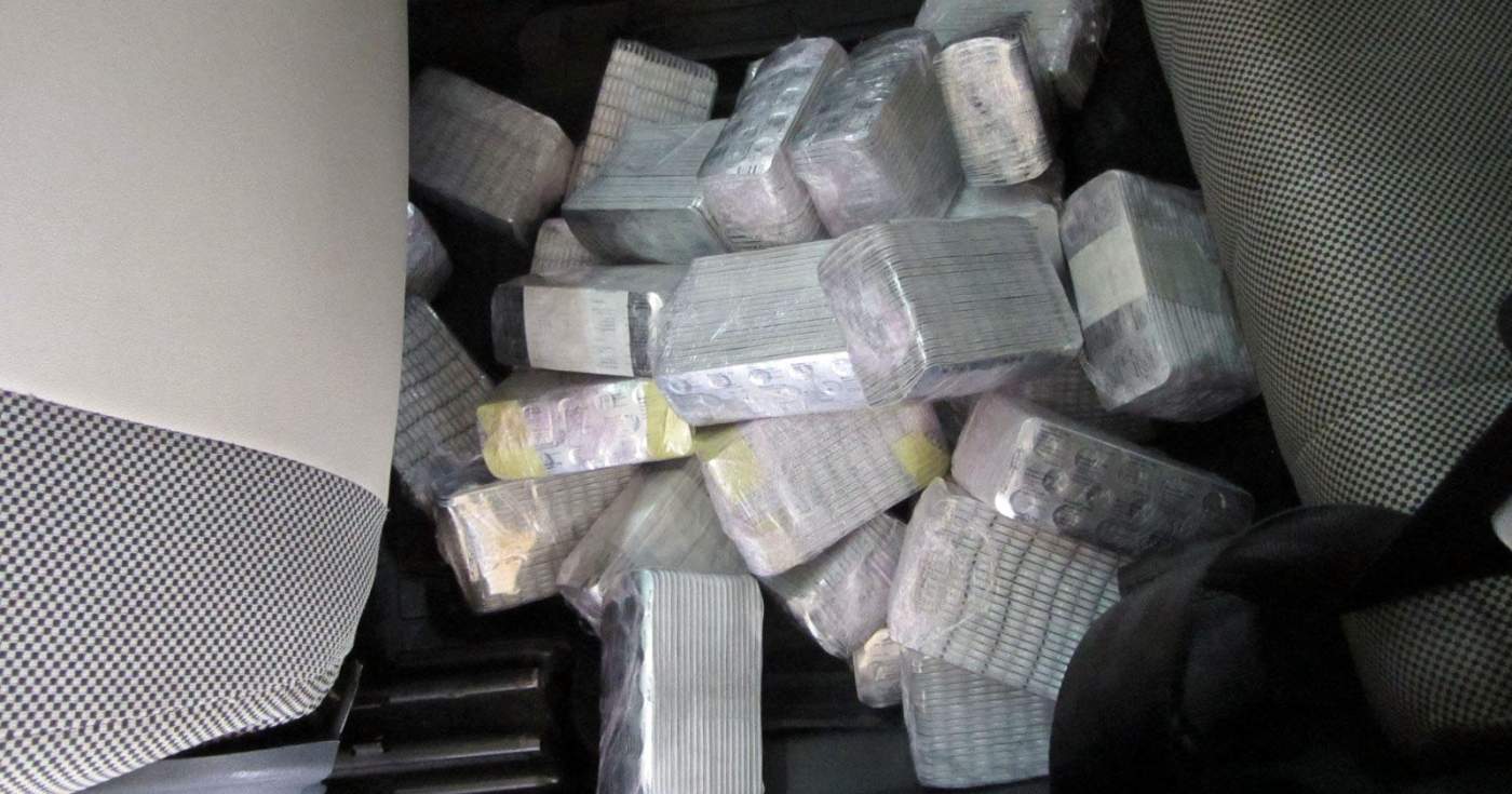 Intenta entrar en Ceuta con 93.000 comprimidos de un medicamento psicotrópico ocultos en su vehículo