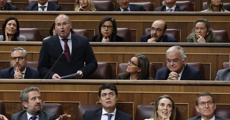 El PP se abstiene en el Congreso ante una PNL de Podemos sobre la recuperación de apellidos