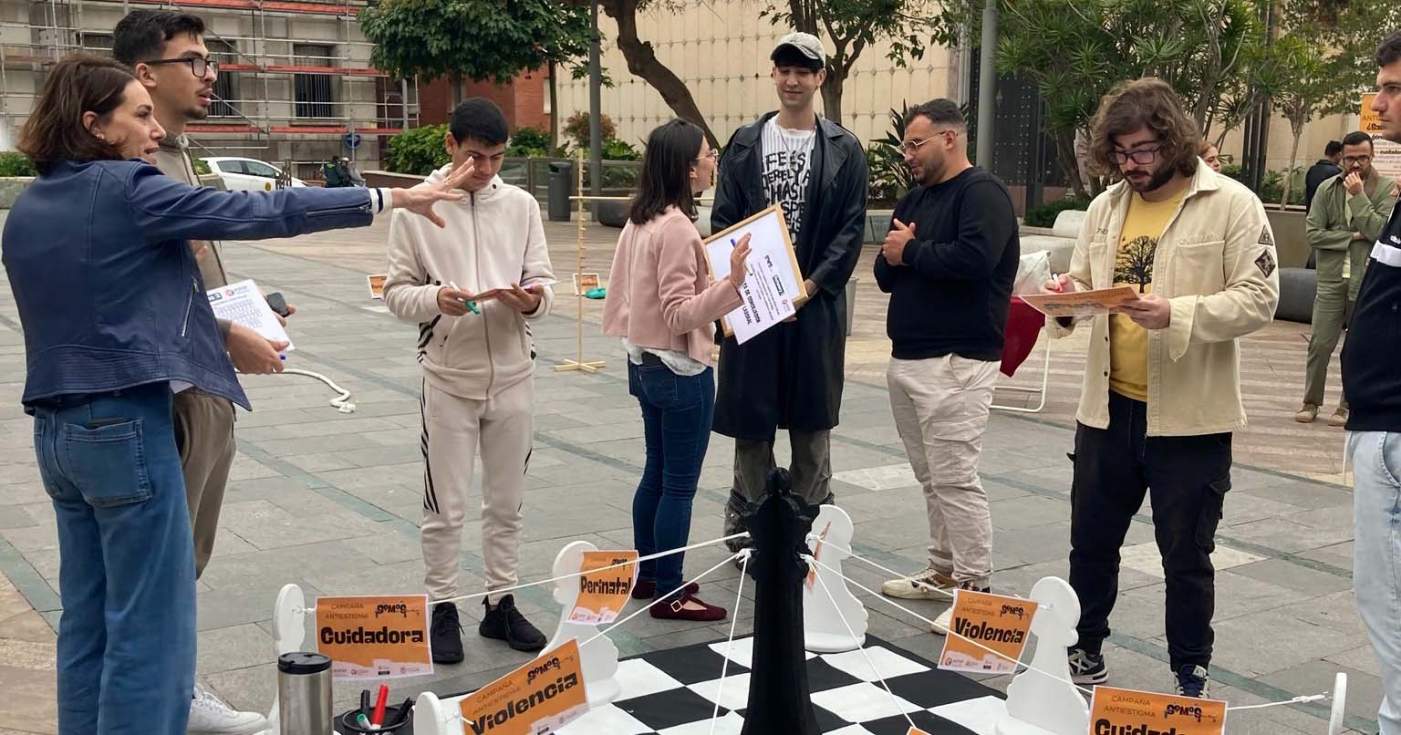 La campaña '#YoSinFiltros' impulsa una muestra informativa para promover la salud mental en jóvenes