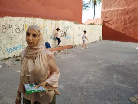 Hamed denuncia, pese a solicitarlo en la Asamblea, que los niños sólo,puedan jugar en un solar de basuras / Foto CA