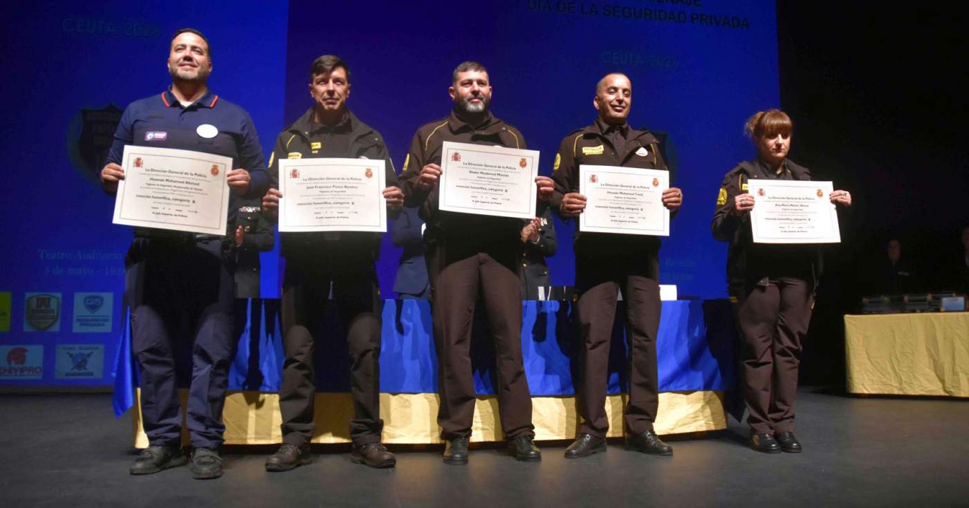 La Jefatura Superior de Policía distingue a más de 70 personas en el Día de la Seguridad Privada