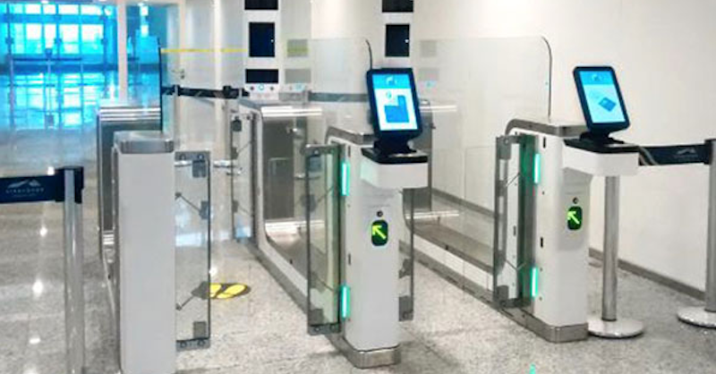 El Tarajal estrena el sistema europeo de identificación en plena presión fronteriza