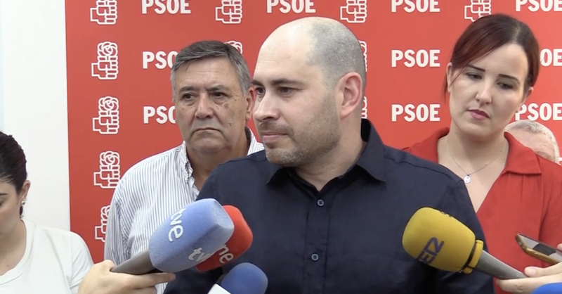 El PSOE pide a Feijóo que aclare en Ceuta si asumirá las exigencias de Vox sobre la convivencia