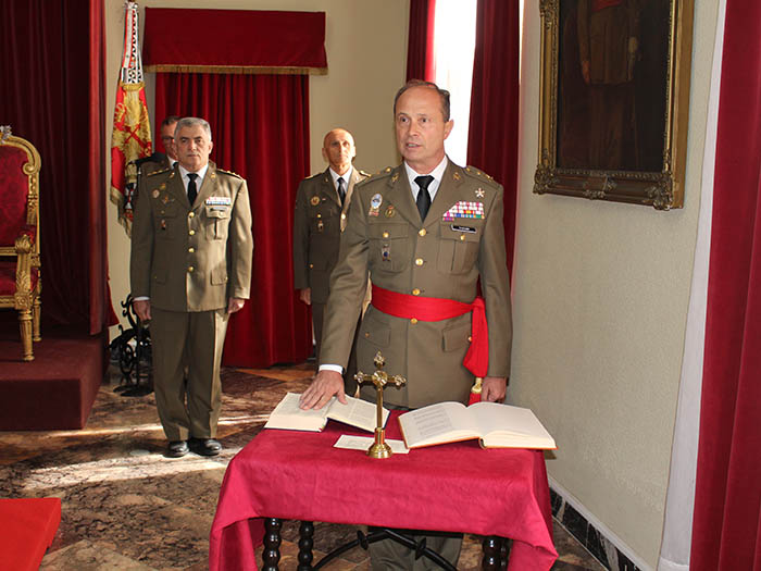 Acto de toma de mando del general.