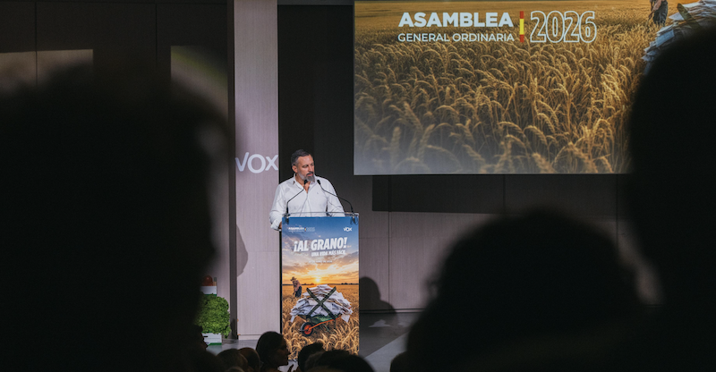 Abascal presenta el Programa de Desregulación de VOX: “Entre el poder para nada y respetar nuestros principios, estamos con los principios”