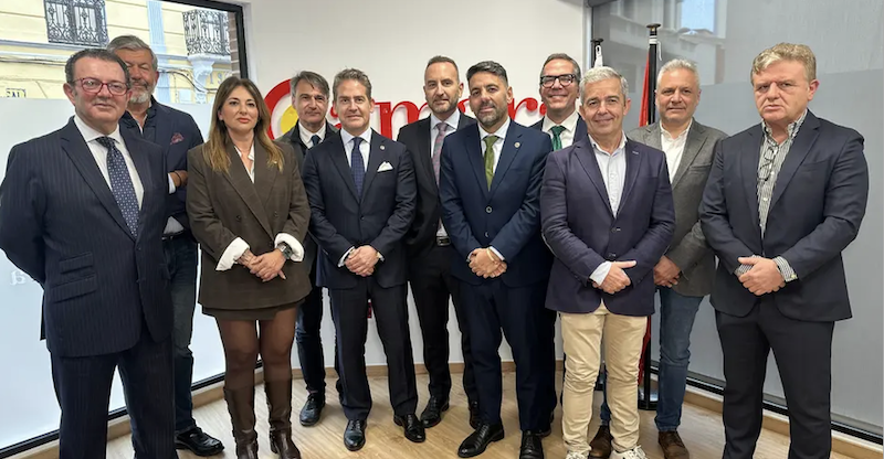 El Pleno de la Cámara reclama seguridad para recuperar la normalidad comercial, ayudas urgentes a las empresas y un plan de contingencia para Ceuta