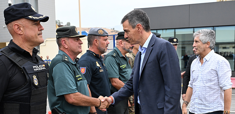 Agentes desplegados en Ceuta critican que se priorice la seguridad de Sánchez frente a la emergencia migratoria