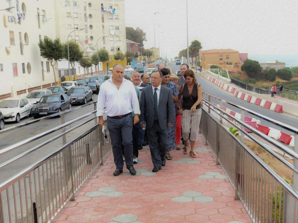 Recorrido por las rampas de la nueva pasarela/ Foto AS
