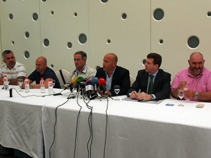 imagen de la rueda de prensa conjunta que ofreció en 2015 la empresa y el entonces comité de empresa tras alcanzar un acuerdo laboral. / Archivo