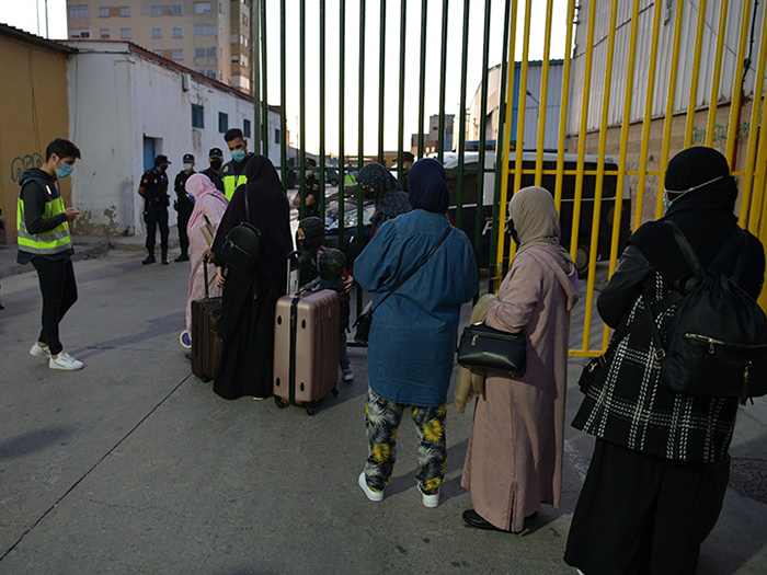 Apertura provisional de un paso fronterizo para la repatriación de marroquíes. Foto: A.S.