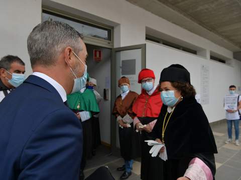 Protestas de Enfermería en el acto de la UGR. Foto: A.S.