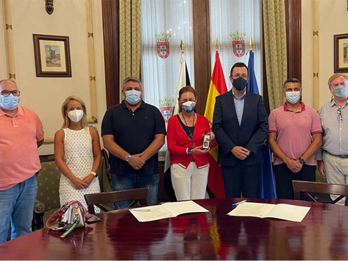 Firma de la concesión de la antigua prisión de Los Rosales.