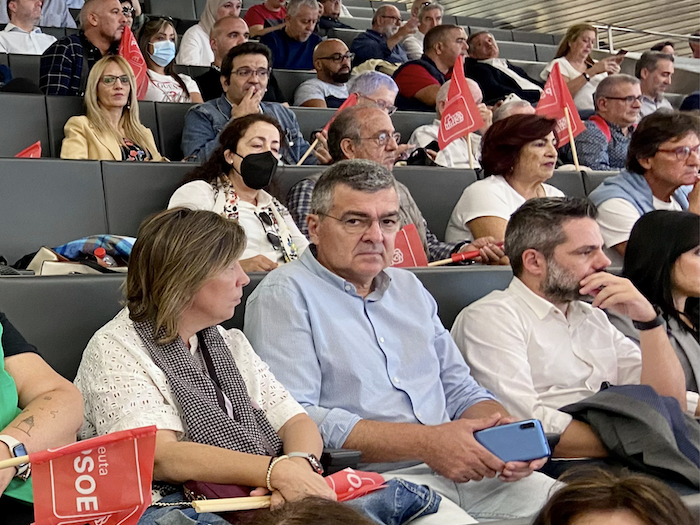 Rafael García durante el acto de celebración de los 40 años de la llegada al poder de Felipe González, este fin de semana en Sevilla, junto a otra cara conocida, Ricardo Martínez del CSIF / Cedida