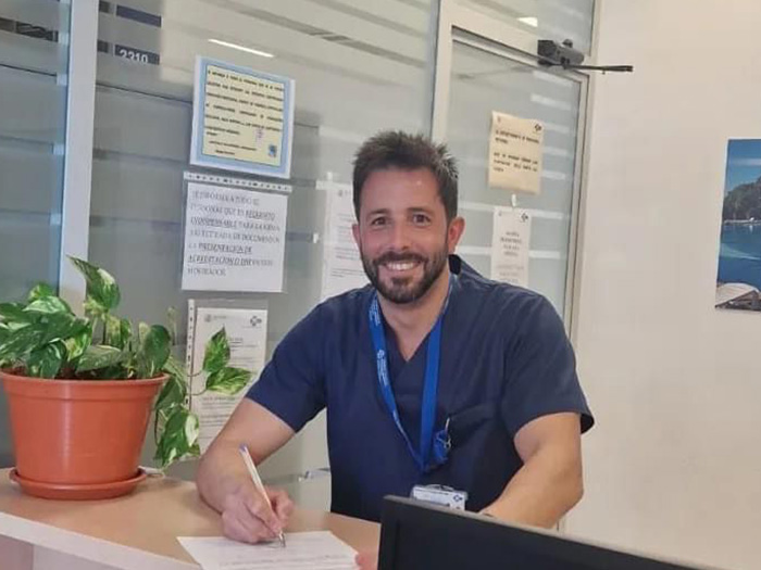Imagen del enfermero del Hospital Universitario de Ceuta, Fernando Muñoz Borrego. Foto: CSIF Ceuta