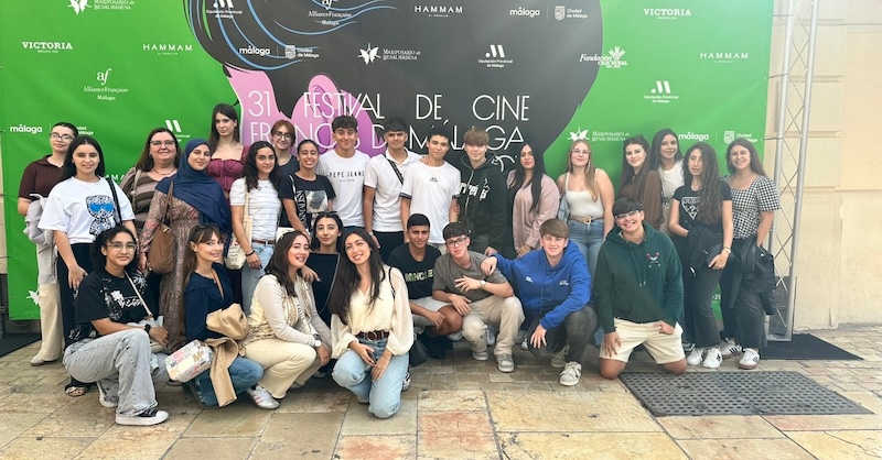Alumnos de Bachillerato de Francés del CEPA “Siete Colinas”, en una jornada cultural en Málaga