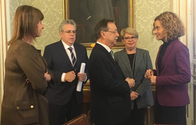 Momento previo a la reunión (Cedida)