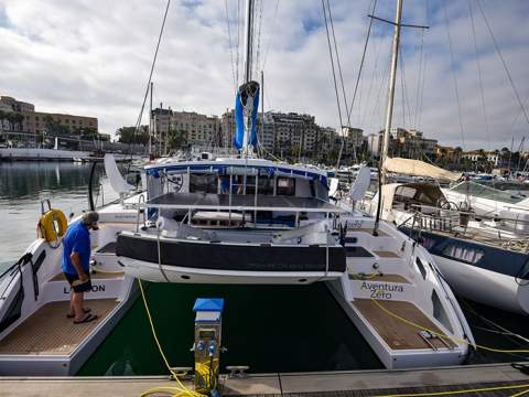 Los navegantes en Ceuta, antes de su vuelta al mundo. Foto: A.S.