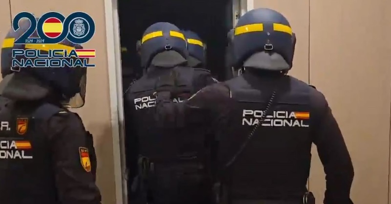 11 detenidos en una operación policial contra el blanqueo con la compraventa fraudulenta de coches de alta gama