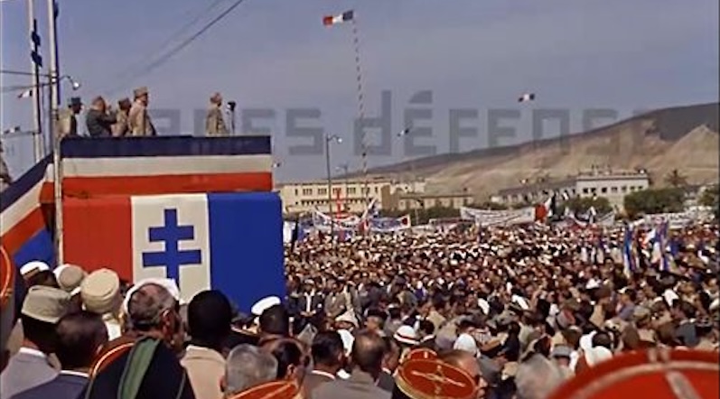 De Gaulle visita Orán (1958)