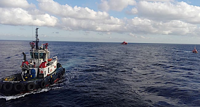 Maniobras de remolque del Buque / Cedida Maniobras de remolque del Buque / Cedida