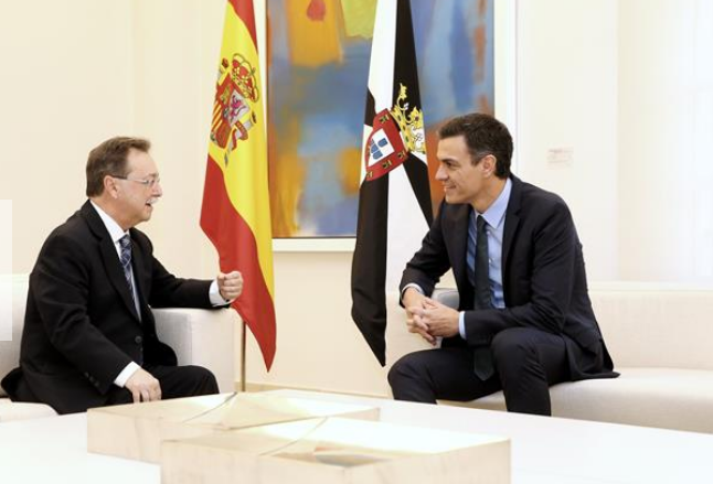 Reunión en Moncloa de Pedro Sánchez y Juan Vivas / Archivo