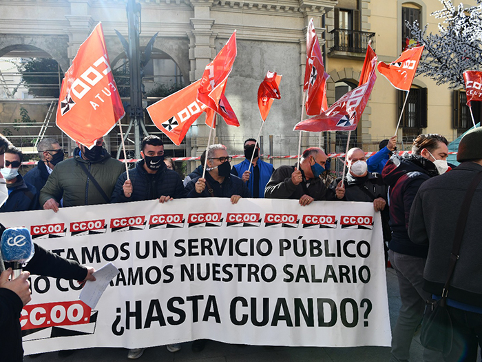 Protesta de los trabajadores de la empresa de autobuses. Foto: A.S.