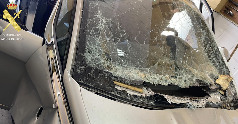 Uno de los dos vehículos interceptados con droga en su interior / Guardia Civil